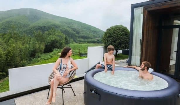 Spa gonflable - Famille avec M-Spa
