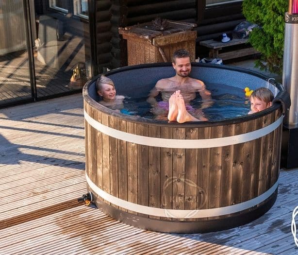 Bain finlandais - Extérieur (Luxembourg) Bain finlandais - Extérieur (Luxembourg)