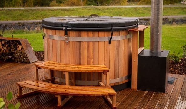 Bain scandinave en bois - Extérieur (Luxembourg - GardenSKoncept) Bain scandinave en bois - Extérieur (Luxembourg - GardenSKoncept)